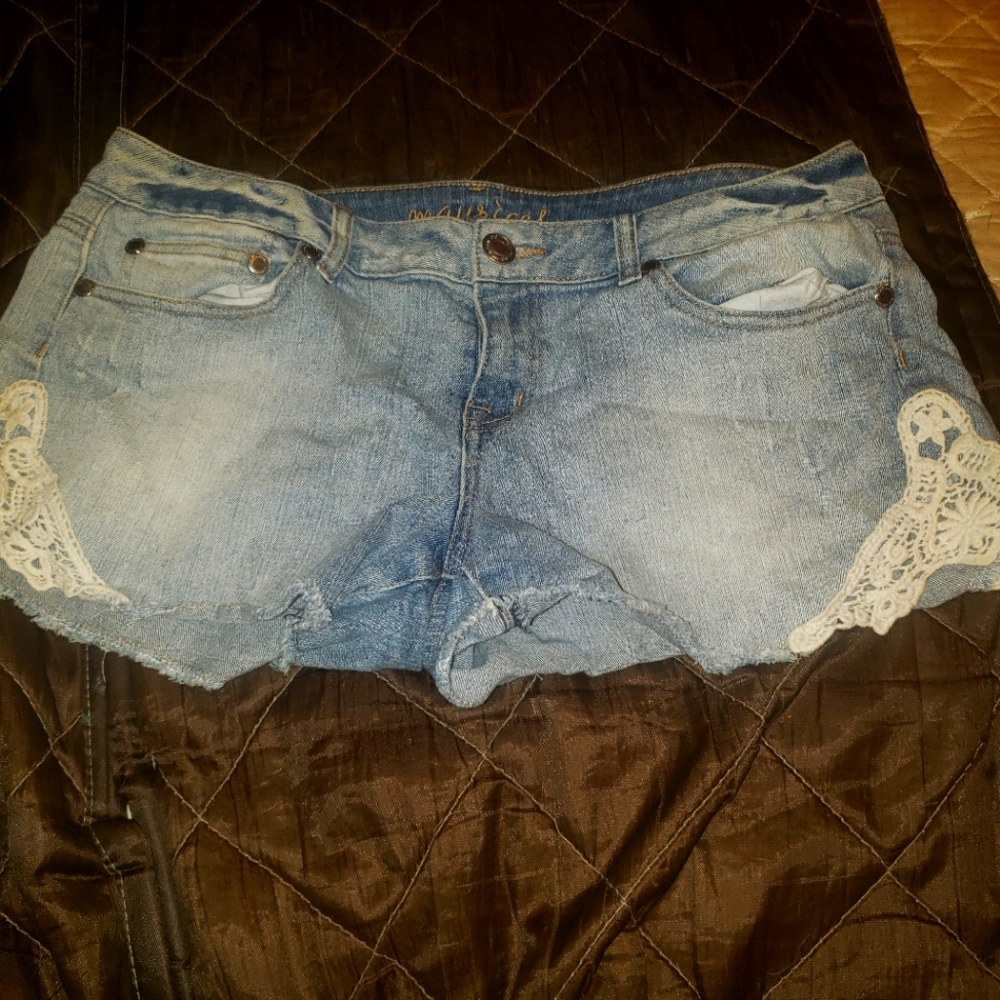 womens shorts